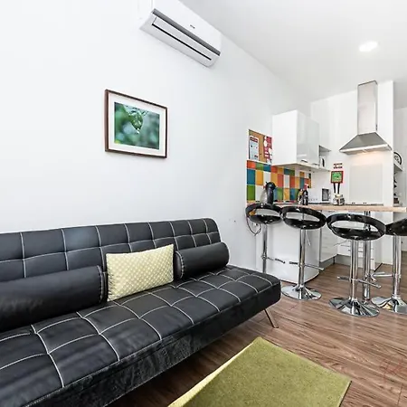 Апартаменты Perola Da Terra - Estudio No Centro De